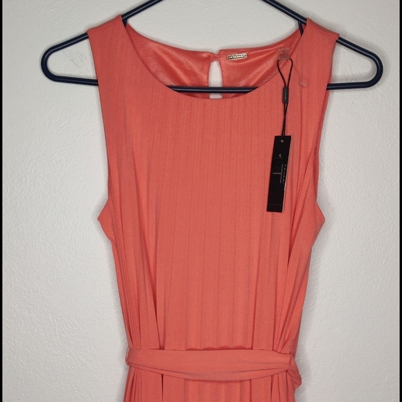 T Tahari Dress - Picture 3 of 8